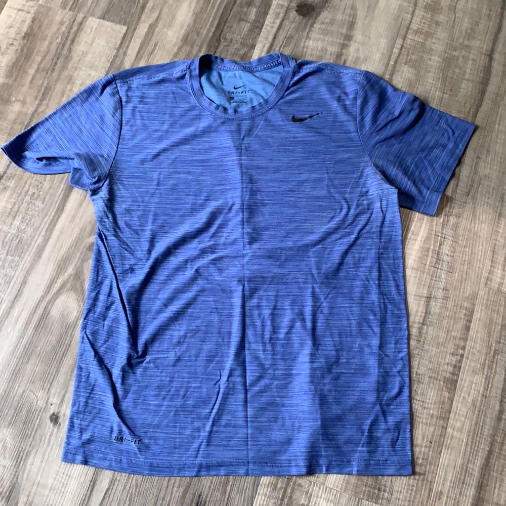 💙Nike Dri-Fit size M💙